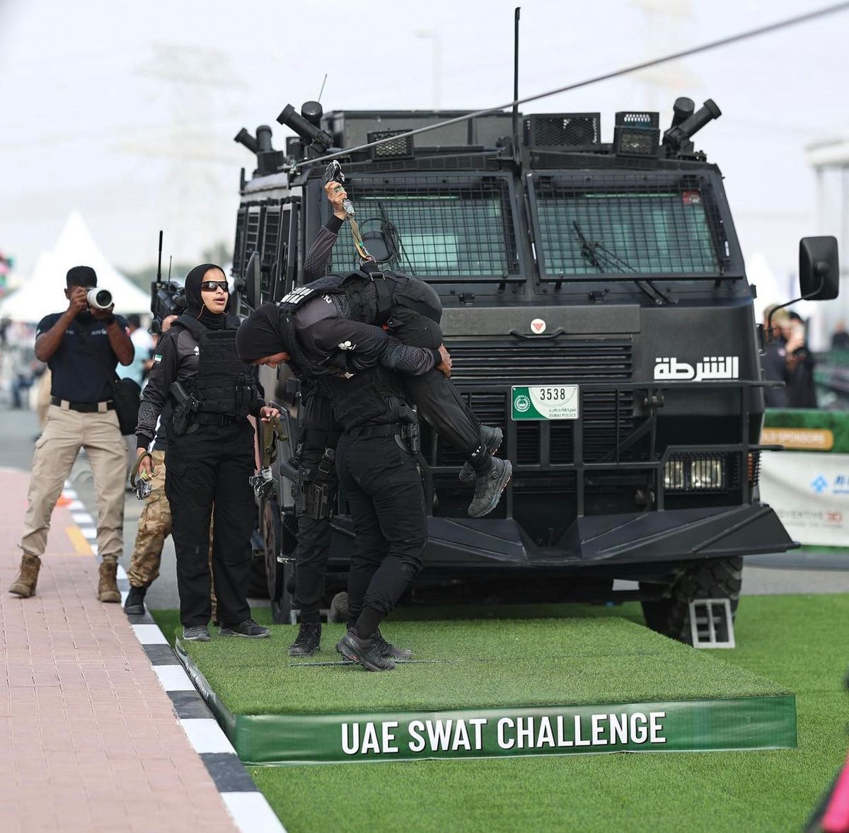 Slideshow Dubai Police womenonly SWAT team participates in 2023 UAE SWAT Challenge By